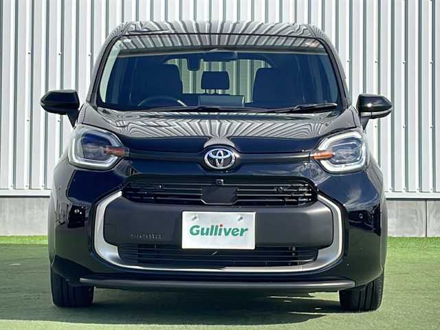 トヨタ シエンタ ハイブリッド Z 香川県 2023(令5)年 1.2万km ブラック 登録時走行距離：11683km/トヨタセーフティーセンス/→プリクラッシュセーフティ/→レーダークルーズコントロール/→緊急時操舵支援/10.5インチDPオーディオ/→Bluetooth/ラジオ/フルセグTV/Bカメラ/パノミックビューモニター/ブラインドスポットモニター/USB入力端子/ETC2.0/シートヒーター/ステアリングヒーター/革巻きステアリング/ステアリングリモコン/両側パワスラ/前後コーナーセンサー/レーンキープアシスト/オートライト/オートマチックハイビーム/LEDヘッドライト