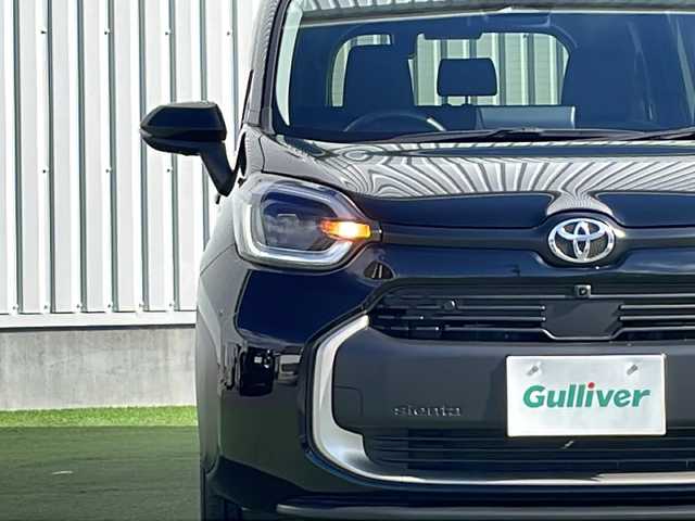 トヨタ シエンタ ハイブリッド Z 香川県 2023(令5)年 1.2万km ブラック 登録時走行距離：11683km/トヨタセーフティーセンス/→プリクラッシュセーフティ/→レーダークルーズコントロール/→緊急時操舵支援/10.5インチDPオーディオ/→Bluetooth/ラジオ/フルセグTV/Bカメラ/パノミックビューモニター/ブラインドスポットモニター/USB入力端子/ETC2.0/シートヒーター/ステアリングヒーター/革巻きステアリング/ステアリングリモコン/両側パワスラ/前後コーナーセンサー/レーンキープアシスト/オートライト/オートマチックハイビーム/LEDヘッドライト