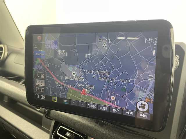 スズキ ジムニー シエラ JC 埼玉県 2021(令3)年 2.2万km ミディアムグレー 社外ナビ（BT/AM/FM）/フルセグTV/デュアルセンサーブレーキサポート/バックカメラ/レーダークルーズコントロール/レーンキープアシスト/横滑り防止装置/盗難防止装置/ダウンヒルアシストコントロール/前後ドライブレコーダー/衝突軽減システム/LEDヘッドライト/車高調/ロッソモデロマフラー/ETC/スマートキー
