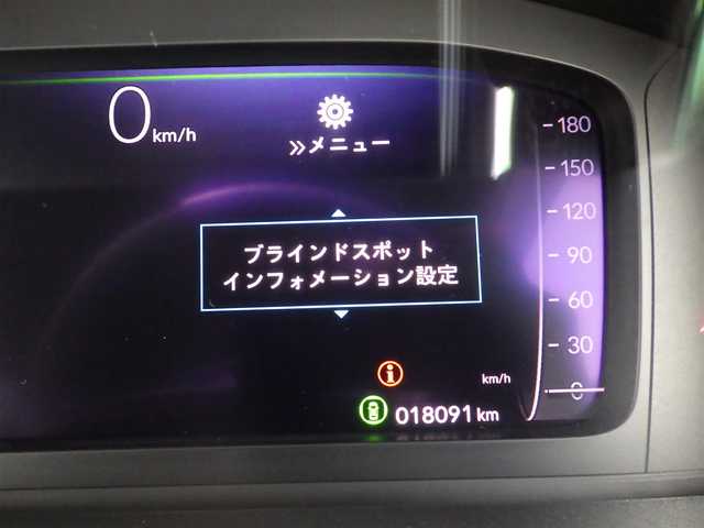 ホンダ ステップワゴン スパーダ eHEV プレミアムライン 千葉県 2022(令4)年 1.8万km プラチナホワイトパール ホンダセンシング/・衝突軽減ブレーキ（CMBS）/・車線維持支援システム（LKAS）/・アダプティブクルーズコントロール（ACC）/・後方誤発進抑制機能/・誤発進抑制機能/パワーバックドア/両側パワースライドドア/デジタルインナーミラー/純正コネクトナビ/地デジTV/【DVD/CD再生機能　Bluetooth接続】/マルチビューカメラシステム/革巻きステアリング/ステアリングスイッチ/パドルシフト/ドライブレコーダー（前後撮影）/ハーフレザーシート/前席シートヒーター/ETC/LEDヘッドライト/フォグライト/ウインカーミラー/コーナーセンサー/純正17インチアルミホイル/サイド/カーテンエアバッグ/Honda スマートキー