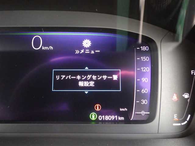 ホンダ ステップワゴン スパーダ eHEV プレミアムライン 千葉県 2022(令4)年 1.8万km プラチナホワイトパール ホンダセンシング/・衝突軽減ブレーキ（CMBS）/・車線維持支援システム（LKAS）/・アダプティブクルーズコントロール（ACC）/・後方誤発進抑制機能/・誤発進抑制機能/パワーバックドア/両側パワースライドドア/デジタルインナーミラー/純正コネクトナビ/地デジTV/【DVD/CD再生機能　Bluetooth接続】/マルチビューカメラシステム/革巻きステアリング/ステアリングスイッチ/パドルシフト/ドライブレコーダー（前後撮影）/ハーフレザーシート/前席シートヒーター/ETC/LEDヘッドライト/フォグライト/ウインカーミラー/コーナーセンサー/純正17インチアルミホイル/サイド/カーテンエアバッグ/Honda スマートキー