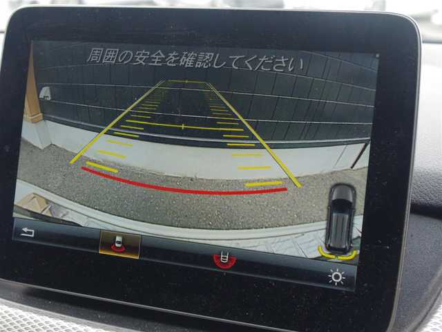 メルセデス・ベンツ Ｂ１８０ 埼玉県 2018(平30)年 6.2万km 白 ブラックハーフレザーシート/オートクルーズコントロール/バックカメラ/レーダーセーフティパッケージ/パークセンサー/ブラインドスポットモニター/フルセグTV/Bluetooth/純正ナビ/シートHI/ETC/LEDヘッドライト/純正フロアマット