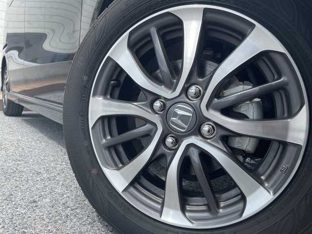 ホンダ Ｎ ＢＯＸ カスタム 滋賀県 2024(令6)年 2.9万km トワイライトミストブラックパール 純正8インチナビ（VXM-245ZFEi）/(AM/FM/BT/iPod/USB/フルセグTV)/片側パワースライドドア/コーナーセンサー/ホンダセンシング/衝突軽減ブレーキ/レーントレーシングアシスト/レーダークルーズコントロール/バックカメラ/ビルトインETC/前後ドライブレコーダー/シートヒーター(D/N)/ステアリングスイッチ/電動サイドブレーキ/オートライト/プッシュスタート/純正フロアマット/ドアバイザー/電格ウインカーミラー