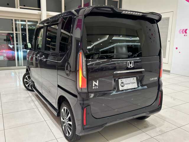 ホンダ Ｎ ＢＯＸ カスタム 埼玉県 2024(令6)年 2.9万km トワイライトミストブラックパール ホンダセンシング/純正8インチナビ/　　AM/FM/BT/USB/フルセグTV/バックカメラ/片側パワースライドドア/コーナーセンサー/衝突軽減ブレーキ/レーントレーシングアシスト/レーダークルーズコントロール/シートヒーター(D/N)/電動サイドブレーキ/LEDオートライト/ビルトインETC/スマートキー