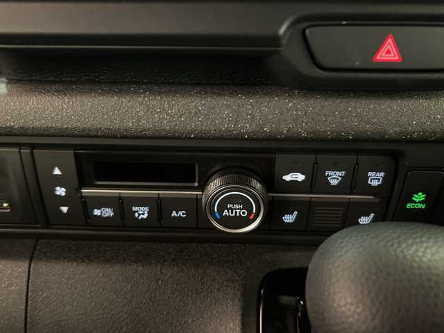 ホンダ Ｎ ＢＯＸ カスタム 埼玉県 2024(令6)年 2.9万km トワイライトミストブラックパール ホンダセンシング/純正8インチナビ/　　AM/FM/BT/USB/フルセグTV/バックカメラ/片側パワースライドドア/コーナーセンサー/衝突軽減ブレーキ/レーントレーシングアシスト/レーダークルーズコントロール/シートヒーター(D/N)/電動サイドブレーキ/LEDオートライト/ビルトインETC/スマートキー