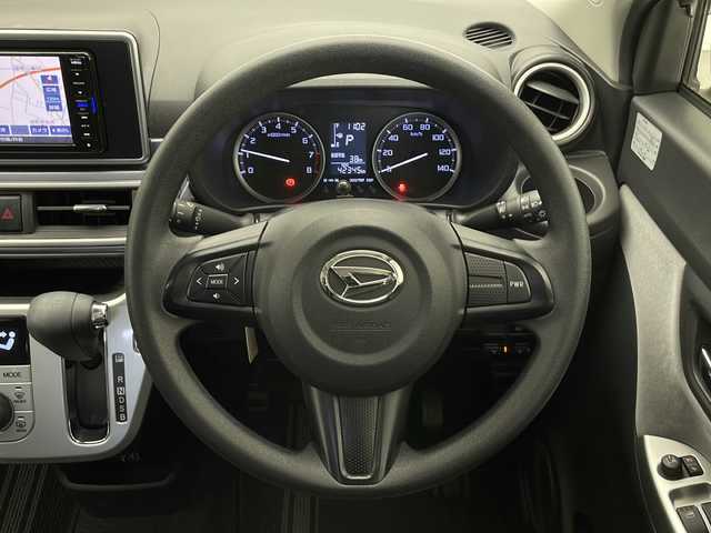ダイハツ キャスト アクティバ G リミテッド SAⅢ 長野県 2018(平30)年 4.3万km パールホワイトⅢ 4WD/社外ナビ/（ワンセグ/Bluetooth/CD/DVD)/全方位モニター/ETC/衝突軽減ブレーキ/前席シートヒーター/LEDヘッドライト/全席シートカバー/ステアリングスイッチ/ダウンヒルアシストコントロール/ヘッドライトレベライザー/オートライト/オートマチックハイビーム/アイドリングストップ/スマートキー/スペアキー