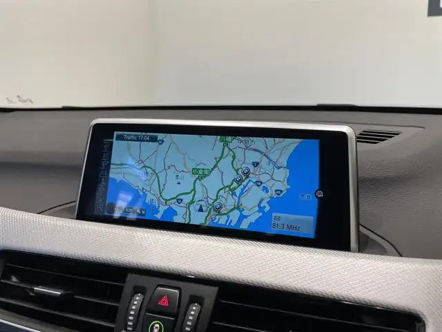 ＢＭＷ Ｘ１ xDrive 18d Mスポーツ 福岡県 2017(平29)年 6.3万km サファイアブラックP 純正ナビ　/Ｂｌｕｅｔｏｏｔｈ　/アンビエントライト　/Ｂカメラ　/レーンキープアシスト　/ドライビングセーフティーセンサー（ＺＥＲＯ　７０２Ｖ）　/オートライト　/スマートキー　/純正１７インチＡＷ