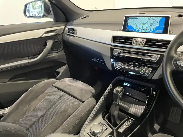 ＢＭＷ Ｘ１ xDrive 18d Mスポーツ 福岡県 2017(平29)年 6.3万km サファイアブラックP 純正ナビ　/Ｂｌｕｅｔｏｏｔｈ　/アンビエントライト　/Ｂカメラ　/レーンキープアシスト　/ドライビングセーフティーセンサー（ＺＥＲＯ　７０２Ｖ）　/オートライト　/スマートキー　/純正１７インチＡＷ