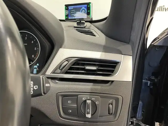 ＢＭＷ Ｘ１ xDrive 18d Mスポーツ 福岡県 2017(平29)年 6.3万km サファイアブラックP 純正ナビ　/Ｂｌｕｅｔｏｏｔｈ　/アンビエントライト　/Ｂカメラ　/レーンキープアシスト　/ドライビングセーフティーセンサー（ＺＥＲＯ　７０２Ｖ）　/オートライト　/スマートキー　/純正１７インチＡＷ