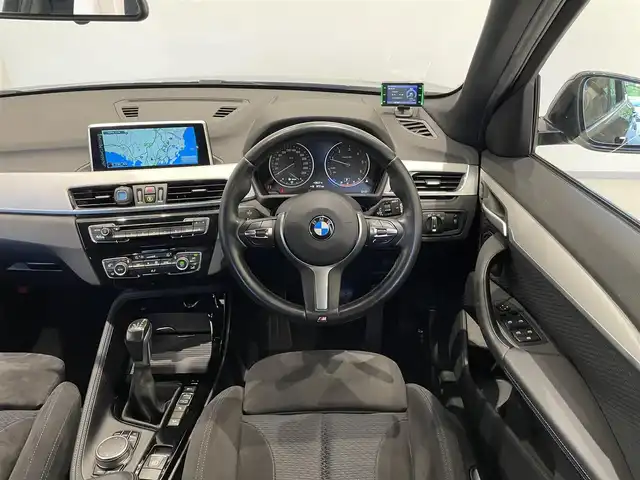 ＢＭＷ Ｘ１ xDrive 18d Mスポーツ 福岡県 2017(平29)年 6.3万km サファイアブラックP 純正ナビ　/Ｂｌｕｅｔｏｏｔｈ　/アンビエントライト　/Ｂカメラ　/レーンキープアシスト　/ドライビングセーフティーセンサー（ＺＥＲＯ　７０２Ｖ）　/オートライト　/スマートキー　/純正１７インチＡＷ