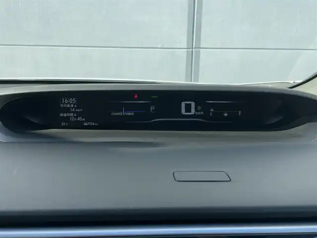 ホンダ ステップワゴン スパーダ ハイブリッドG EX HセンシングBスタイ 千葉県 2019(令1)年 6.8万km プラチナホワイトパール ホンダセンシング/・衝突軽減ブレーキ/レーンキープアシスト/・レーダークルーズコントロール/先行車発進お知らせ/・標識認識/純正9インチナビ(VXM-207VFNi)/・フルセグ/BT/DVD/CD/USB/カープレイ/バックカメラ/ステアリングスイッチ/ETC/両側パワースライドドア/電動追パーキングブレーキ/ハーフレザーシート/シートヒーター(D/N席)/LEDヘッドライト/オートライト/フォグライト/スマートキー/プッシュスタート/純正フロアマット/純正16インチAW