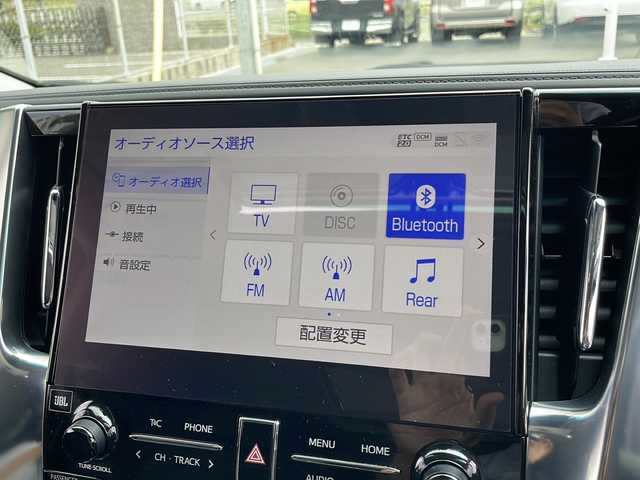 トヨタ アルファード S Cパッケージ 山口県 2023(令5)年 1.5万km ホワイトパールクリスタルシャイン サンルーフ/純正12.1インチフリップダウンモニター/JBLプレミアムサウンド/ワンオーナー/純正10.5インチナビ/・Bluetooth/・フルセグテレビ/・CD/DVDキット/パノラミックビューモニター/ドライブレコーダー/ビルトインETC/Toyota Safety Sense/・プリクラッシュセーフティシステム/・レーントレーシングアシスト/・ロードサインアシスト/・レーダークルーズコントロール/・先行車発進告知機能/・ブラインドスポットモニター/・クリアランスソナー/・パーキングサポートブレーキ/インテリジェントルームミラー/オートハイビーム/3眼LEDヘッドライト/オットマン/パワーバックドア/USB入力端子/AC100V/レザーシート/全席パワーシート/シートヒーター/エアシート/スマートキー/プッシュスタート/スペアキー1本/ステアリングヒーター/両側パワースライドドア/純正18インチアルミホイール/ドアバイザー/ウィンカーミラー/保証書