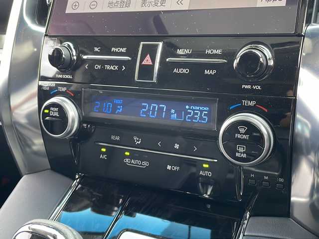トヨタ アルファード S Cパッケージ 山口県 2023(令5)年 1.5万km ホワイトパールクリスタルシャイン サンルーフ/純正12.1インチフリップダウンモニター/JBLプレミアムサウンド/ワンオーナー/純正10.5インチナビ/・Bluetooth/・フルセグテレビ/・CD/DVDキット/パノラミックビューモニター/ドライブレコーダー/ビルトインETC/Toyota Safety Sense/・プリクラッシュセーフティシステム/・レーントレーシングアシスト/・ロードサインアシスト/・レーダークルーズコントロール/・先行車発進告知機能/・ブラインドスポットモニター/・クリアランスソナー/・パーキングサポートブレーキ/インテリジェントルームミラー/オートハイビーム/3眼LEDヘッドライト/オットマン/パワーバックドア/USB入力端子/AC100V/レザーシート/全席パワーシート/シートヒーター/エアシート/スマートキー/プッシュスタート/スペアキー1本/ステアリングヒーター/両側パワースライドドア/純正18インチアルミホイール/ドアバイザー/ウィンカーミラー/保証書