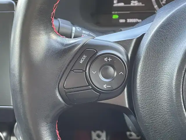 トヨタ ＧＲ８６ RZ 愛知県 2021(令3)年 3.4万km クリスタルホワイトパール ワンオーナー/社外オーディオ/ (FM/AM/CD)/ETC/革巻きステアリング/ステアリングスイッチ/クルーズコントロール/ハーフレザーシート/シートヒーター/ (運転席/助手席)/プッシュスタート/スマートキー/スペアキー/純正17インチAW/社外17インチAW付スタッドレスタイヤ積込/オートライト/純正LEDヘッドライト/リアフォグランプ/電動格納ミラー/ミラーヒーター/純正フロアマット/横滑り防止装置/取扱説明書/保証書