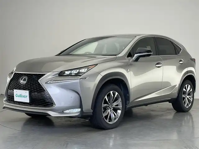 レクサス ＮＸ 300h Fスポーツ 愛知県 2015(平27)年 7.9万km ソニックチタニウム 純正１０．３型ナビ　黒革　ベンチレーション　禁煙車　フルセグＴＶ　バックカメラ　シートヒーター　追従クルコン　パドルシフト　衝突軽減　パワーシート　ＥＴＣ　ステアリングヒーター　ＬＥＤヘッドライト　電子パーキング　プッシュスタート　スマートキー