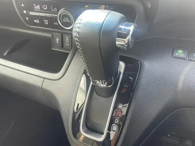 ホンダ Ｎ ＢＯＸ G L ターボ ホンダセンシング 熊本県 2020(令2)年 3.3万km プレミアムベルベットパープル・パール 純正ナビ/・AM/FM/CD/DVD/BT/USB/SD/・フルセグTV/・バックカメラ/ホンダセンシング/・衝突軽減ブレーキ/・レーンキープアシスト/・レーダークルーズコントロール/・ふらつき警報/・先行車発進お知らせ/・標識認識機能/革巻きステアリング/・ステアリングスイッチ/・パドルシフト/前後ドライブレコーダー/ETC/無限アルミホイール/ハーフレザーシート/前席シートヒーター/純正フロアマット/LEDヘッドライト/オートライト/電動格納ミラー/ウインカーミラー/横滑り防止装置/プッシュスタート/スマートキー