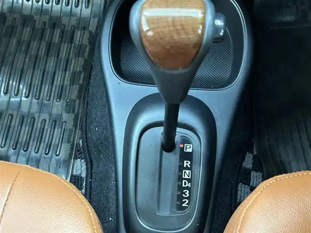 ダイハツ ミラ ジーノ プレミアムX 埼玉県 2007(平19)年 7.3万km ブリティッシュグリーンマイカ 純正オーディオCD/MD/純正14インチAW/純正フロアマット/純正ドアバイザー/ETC/トノカバー/電動格納ミラー/リモコンキー/スペアキー1本/パワーウィンドウ/パワーステアリング/車両取扱説明書/保証書