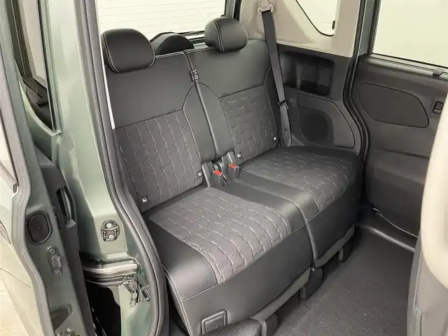 三菱 デリカミニ T プレミアム 埼玉県 2025(令7)年 0.1千km 緑 届出済未使用車　マイパイロット　純正９インチディスプレイオーディオ　マルチアラウンドモニター　レーダークルーズ　デジタルインナーミラー　シートヒーター　ステアリングヒーター　オートハイビーム　ＬＥＤ