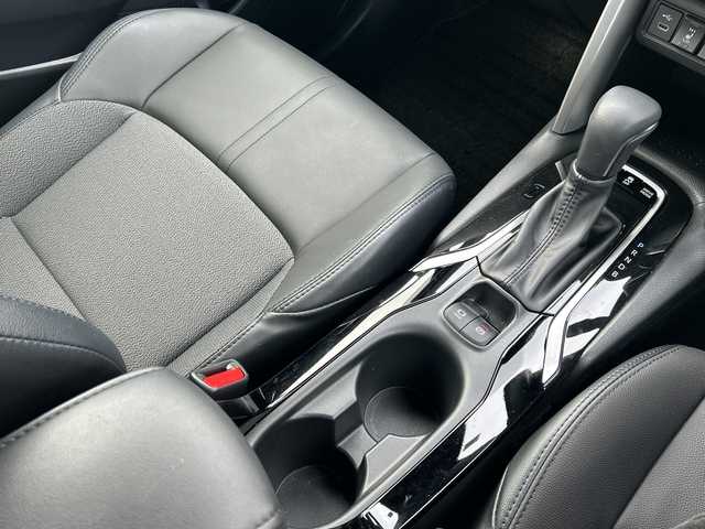 トヨタ カローラ クロス ハイブリッド Z 千葉県 2024(令6)年 0.5万km プラチナホワイトパールマイカ ナビ　全方位カメ　ＥＴＣ２．０　ワンオーナー　パーキングアシスト　クルコン　レーンアシスト　ブレーキホールド　シートヒーター　オートライト　オートマチックハイビーム　ＬＥＤライト　１８インチＡＷ