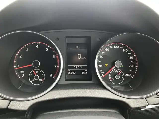 フォルクスワーゲン ゴルフ GTi 富山県 2010(平22)年 6.7万km 白 純正ナビ/Bluetooth/バックカメラ/CD/スタッドレス積込/オートライト/MTモード付/ETC/盗難防止機能/横滑り防止機能/純正フロアマット