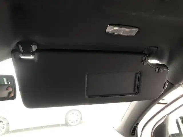 フォルクスワーゲン ゴルフ GTi 富山県 2010(平22)年 6.7万km 白 純正ナビ/Bluetooth/バックカメラ/CD/スタッドレス積込/オートライト/MTモード付/ETC/盗難防止機能/横滑り防止機能/純正フロアマット