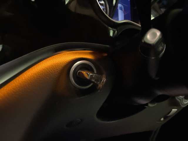 メルセデス・ベンツ Ｖ２２０ d アバンギャルド ロング 神奈川県 2019(令1)年 2万km オブシディアンブラックM 360度カメラ/純正ナビ/フルセグTV/ブルメスタープレミアムサウンドシステム/社外後席モニター（DVDプレーヤー付）/レーダーブレーキパッケージ/両側パワースライドドア/パワーバックドア/パワーシート/シートヒーター/パドルシフト/レーダークルーズコントロール/前後ドライブレコーダー/純正フロアマット/ビルトインETC/保証書/取扱説明書