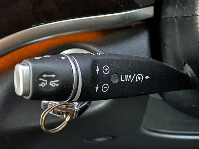 メルセデス・ベンツ Ｖ２２０ d アバンギャルド ロング 福岡県 2019(令1)年 2万km オブシディアンブラックM レーダーセーフティパッケージ/アダプティブクルーズコントロール/アクティブセーフティブレーキ/ブラインドスポットモニター/レーンキープアシスト/黒革　/前席シートヒーター/両側パワースライドドア/ブルメスター　/純正ナビ/フルセグTV/Bluetooth/全方位カメラ　/アンビエントライト　/社外後席モニター　/パワーバックドア　/LEDヘッドライト/オートライト　/ドライブレコーダー/純正19インチアルミホイール/ETC2.0