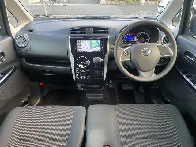 日産 デイズ ハイウェイスターX 大阪府 2018(平30)年 5.3万km 黒 純正ナビ/-Bluetooth/フルセグTV/CD/DVD/FM/AM/全方位モニター/衝突被害軽減ブレーキ/禁煙車/ワンオーナー/ETC/プッシュスタート/スマートキー/-スペアキー×１