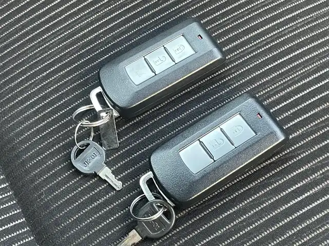 日産 デイズ ハイウェイスターX 大阪府 2018(平30)年 5.3万km 黒 純正ナビ/-Bluetooth/フルセグTV/CD/DVD/FM/AM/全方位モニター/衝突被害軽減ブレーキ/禁煙車/ワンオーナー/ETC/プッシュスタート/スマートキー/-スペアキー×１