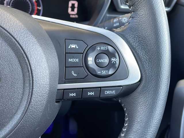 トヨタ ライズ Z 静岡県 2022(令4)年 4.6万km スムースグレーマイカメタリック 純正ディスプレイオーディオ/・フルセグＴＶ/・Bluetooth/・USB/・AM/・FM/主要装備/・衝突軽減/・レーンキープ/・追従クルコン/・コーナーセンサー前後/・全方位カメラ/・ビルトインＥＴＣ/・ドラレコ前後/・ステリモ/・シートヒーターD/N席/・電動パーキングブレーキ/・オートホールド/・純正フロアマット/・純正アルミホイール/・LEDヘッドライト/・オートライト/・オートハイビーム/・フォグランプ