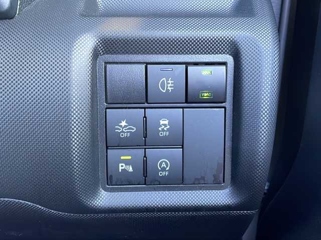 トヨタ ライズ Z 静岡県 2022(令4)年 4.6万km スムースグレーマイカメタリック 純正ディスプレイオーディオ/・フルセグＴＶ/・Bluetooth/・USB/・AM/・FM/主要装備/・衝突軽減/・レーンキープ/・追従クルコン/・コーナーセンサー前後/・全方位カメラ/・ビルトインＥＴＣ/・ドラレコ前後/・ステリモ/・シートヒーターD/N席/・電動パーキングブレーキ/・オートホールド/・純正フロアマット/・純正アルミホイール/・LEDヘッドライト/・オートライト/・オートハイビーム/・フォグランプ