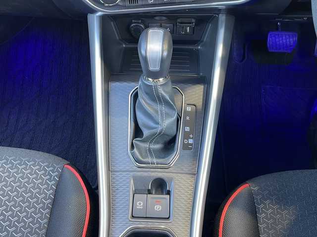 トヨタ ライズ Z 静岡県 2022(令4)年 4.6万km スムースグレーマイカメタリック 純正ディスプレイオーディオ/・フルセグＴＶ/・Bluetooth/・USB/・AM/・FM/主要装備/・衝突軽減/・レーンキープ/・追従クルコン/・コーナーセンサー前後/・全方位カメラ/・ビルトインＥＴＣ/・ドラレコ前後/・ステリモ/・シートヒーターD/N席/・電動パーキングブレーキ/・オートホールド/・純正フロアマット/・純正アルミホイール/・LEDヘッドライト/・オートライト/・オートハイビーム/・フォグランプ