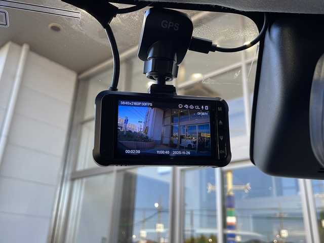 トヨタ ライズ Z 静岡県 2022(令4)年 4.6万km スムースグレーマイカメタリック 純正ディスプレイオーディオ/・フルセグＴＶ/・Bluetooth/・USB/・AM/・FM/主要装備/・衝突軽減/・レーンキープ/・追従クルコン/・コーナーセンサー前後/・全方位カメラ/・ビルトインＥＴＣ/・ドラレコ前後/・ステリモ/・シートヒーターD/N席/・電動パーキングブレーキ/・オートホールド/・純正フロアマット/・純正アルミホイール/・LEDヘッドライト/・オートライト/・オートハイビーム/・フォグランプ