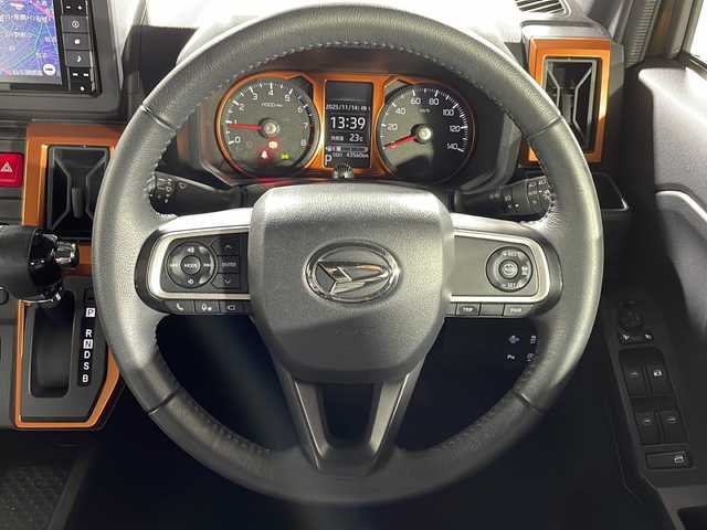 ダイハツ タフト G ターボ 沖縄県 2020(令2)年 4.4万km フォレストカーキメタリック 県外仕入　/禁煙車　/純正７インチナビ/（ＢＴ，フルセグ，ＣＤ／ＤＶＤ，ラジオ，ＵＳＢ）　/パノラマモニター　/レーダークルーズコントロール　/スマートアシスト　/ガラスルーフ　/クリアランスソナー　/ＥＴＣ　/純正ドライブレコーダー/シートヒーター/LEDヘッドライト/純正15インチアルミホイール