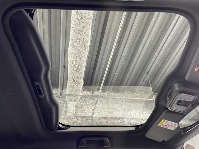 ダイハツ タフト G ターボ 沖縄県 2020(令2)年 4.4万km フォレストカーキメタリック 県外仕入　/禁煙車　/純正７インチナビ/（ＢＴ，フルセグ，ＣＤ／ＤＶＤ，ラジオ，ＵＳＢ）　/パノラマモニター　/レーダークルーズコントロール　/スマートアシスト　/ガラスルーフ　/クリアランスソナー　/ＥＴＣ　/純正ドライブレコーダー/シートヒーター/LEDヘッドライト/純正15インチアルミホイール