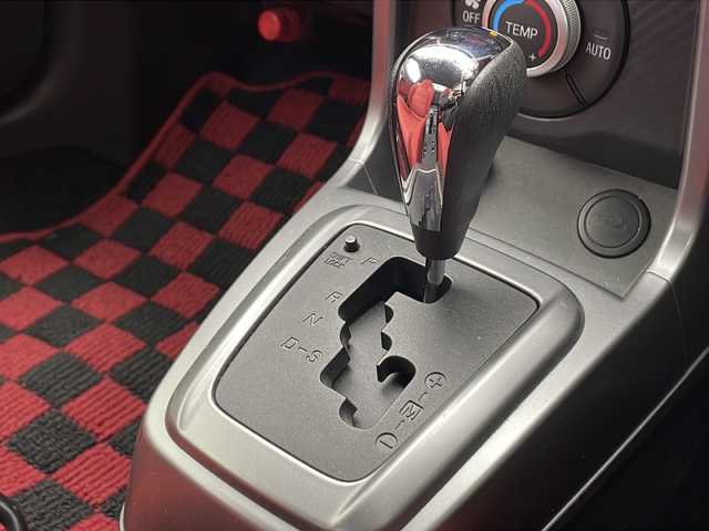 ダイハツ コペン セロ 千葉県 2015(平27)年 3.4万km パールホワイトⅢ プッシュスタート/社外ナビ（ＢＴ／ＣＤ／ＴＶ／ｉＰｏｄ）/社外ドライブレコーダー/ＥＴＣ/シートヒーター/純正ＡＷ/ステアリングリモコン/革ハンドル