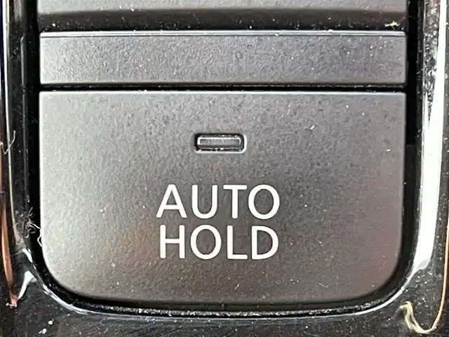 日産 セレナ e－パワー ハイウェイスター V 兵庫県 2019(令1)年 6.8万km ダイヤモンドブラック 純正10インチナビ/プロパイロット/両側パワースライドドア/アラウンドビューモニター/ビルトインETC/ステアリングヒーター/シートヒーター/フリップダウンモニター/純正フロアマット/フルセグTV/パーキングアシスト/CD/DVD/Bluetooth接続/LEDヘッドライト/スイッチスタート/地図SDなし