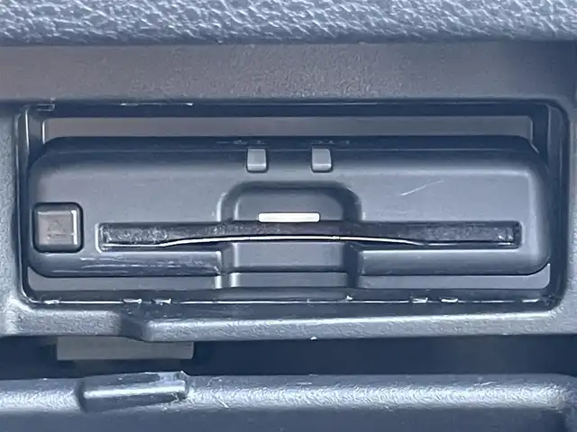 日産 セレナ e－パワー ハイウェイスター V 兵庫県 2019(令1)年 6.8万km ダイヤモンドブラック 純正10インチナビ/プロパイロット/両側パワースライドドア/アラウンドビューモニター/ビルトインETC/ステアリングヒーター/シートヒーター/フリップダウンモニター/純正フロアマット/フルセグTV/パーキングアシスト/CD/DVD/Bluetooth接続/LEDヘッドライト/スイッチスタート/地図SDなし