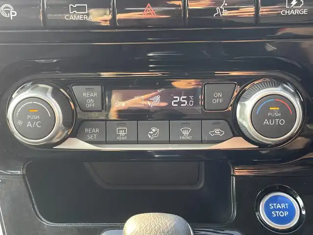 日産 セレナ e－パワー ハイウェイスター V 兵庫県 2019(令1)年 6.8万km ダイヤモンドブラック 純正10インチナビ/プロパイロット/両側パワースライドドア/アラウンドビューモニター/ビルトインETC/ステアリングヒーター/シートヒーター/フリップダウンモニター/純正フロアマット/フルセグTV/パーキングアシスト/CD/DVD/Bluetooth接続/LEDヘッドライト/スイッチスタート/地図SDなし