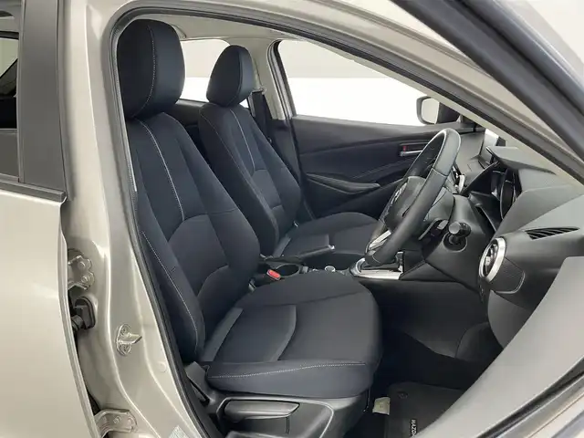 マツダ マツダ２ XD プロアクティブ Sパッケージ 愛知県 2021(令3)年 3.6万km プラチナクォーツメタリック 純正ナビ　全方位カメラ　ＢＳＭ　禁煙　シートヒーター　ＥＴＣ　スマートブレーキサポート　衝突軽減　追従クルコン　車線逸脱　ＨＵＤ　コーナーセンサー　ＬＥＤオートライト　電動パーキング　ＢＴ　純正マット