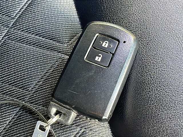 トヨタ ハリアー ハイブリッド エレガンス 長野県 2015(平27)年 7.6万km ホワイトパールクリスタルシャイン ４WD/純正9型ナビフルセグTV/Weds20インチアルミ/社外エアロ/ハーフレザーシート/ドライブレコーダー/プッシュスタート/スマートキー/パワーシート