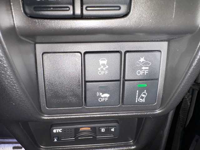 ホンダ オデッセイ ハイブリッド アブソルートセンシングEXパック 大阪府 2017(平29)年 6.9万km プレミアムヴィーナスブラックP フリップダウンモニター/純正ナビ/フルセグ/バックカメラ/ブラインドスポットモニター/ホンダセンシング/両側パワースライドドア/シートヒーター/オットマンチェア/レザーシート/LEDヘッドライト/ビルトインETC/AC100V/革巻きステアリング/スマートキー×2