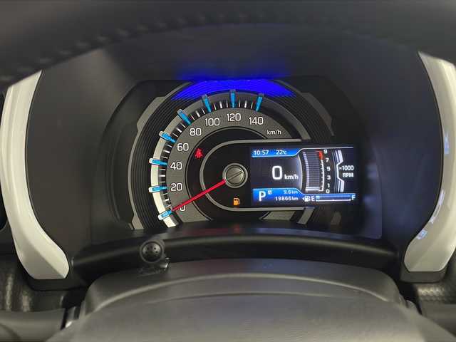 スズキ ハスラー HYBRID X 栃木県 2021(令3)年 2万km アクティブイエロー/ホワイト2トーンルーフ 純正SDナビ/（フルセグ/CD/DVD/AM/FM/BT/SD)/デュアルセンサーブレーキサポート/レーンキープアシスト/コーナーセンサー/ドライブレコーダー/ビルトインETC/前席シートヒーター/ISOFIX/シートバックテーブル/アイドリングストップ/LEDヘッドライト/LEDフォグランプ/オートライト/オートハイビーム/スマートキー/プッシュスタート