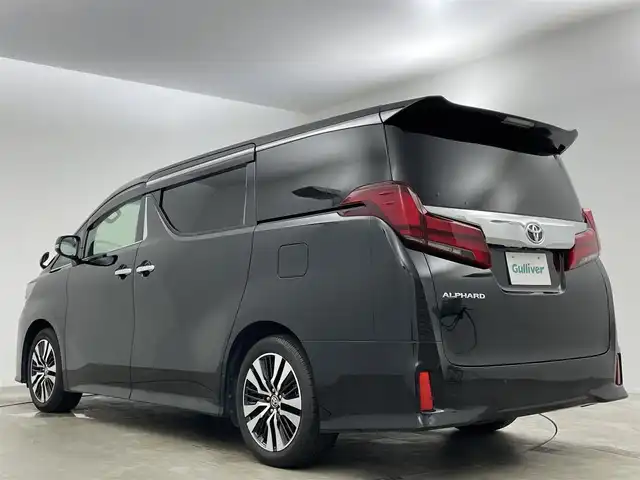 トヨタ アルファード S Cパッケージ 岡山県 2022(令4)年 3.5万km ブラック サンルーフ/黒レザーシート/前席/セカンドパワーシート（右前席メモリー付き）/前席シートヒーター/エアシート/純正９インチディスプレィオーディオ/　（DVD/CD/USB/BT/Miracast/フルセグTV）/１２．１インチフリップダウンモニター/バックカメラ/両側パワースライドドア/純正LEDヘッドライト/純正フォグランプ/オートライト/オートハイビーム/純正18インチアルミホイール/ウッドコンビステアリング/ステアリングスイッチ/ステアリングヒーター/レーダークルーズコントロール/パワーバックドア/ナノイーエアコン/衝突被害軽減ブレーキ/LKA/クリアランスソナー/オートパーキングホールド/横滑り防止/スマ-トキー×２/純正フロアマット/純正ドアバイザー/ビルトインETC/電動格納ウインカードアミラー(オート機能付き)