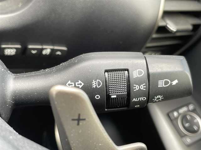 レクサス ＮＸ 200t Iパッケージ 富山県 2016(平28)年 5.6万km ソニッククォーツ 純正ナビ/フルセグＴＶ／Ｂｌｕｅｔｏｏｔｈ/三眼ＬＥＤヘッドライト/ヘッドアップディスプレイ/ステアリングヒーター/パワーバックドア/純正ＡＷ１８インチ/ＥＴＣ/ＢＳＭ/コーナーセンサー/黒革シート/レーンキープアシスト/スマートキー/前後ドライブレコーダー/カードキー/W＋サイドエアバック/カーテンエアバック/保証書／取説有り