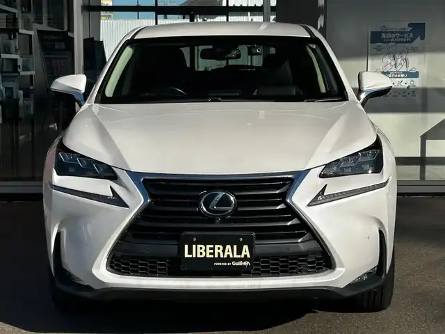 レクサス ＮＸ 200t Iパッケージ 富山県 2016(平28)年 5.6万km ソニッククォーツ 純正SDナビ/フルセグTV/Bluetooth接続/AM/FMラジオ/CD再生/USB接続/ヘッドアップディスプレイ/ステアリングヒーター/D/N席パワーシート/D/N席シートヒーター/パワーバックドア/ETC/ブラインドスポットモニター/コーナーセンサー/純正ＡＷ１８インチ/黒革シート/レーンキープアシスト/スマートキー/前後ドラレコ/W＋サイドエアバック/カーテンエアバック