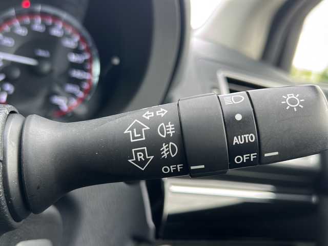 スバル レヴォーグ 2．0STIスポーツアイサイト ブラックセレ 山形県 2019(令1)年 5万km クリスタルホワイトP 4WD/衝突被害軽減システム/STIエアロ/レーダークルーズコントロール/アイサイト/BSM/社外SDナビ/（Bluetooth/CD/DVD/フルセグ)/ハーフレザーシート/電動パーキングブレーキ/ステアリングスイッチ/パドルシフト/DN席パワーシート/シートメモリ/DN席シートヒーター/スマートリヤビューミラー/ビルトインETC/テレビキャンセラー/純正アルミホイール/純正フロアマット/電動格納ミラー/ウィンカーミラー/スマートキー