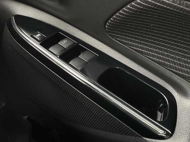 日産 デイズ ルークス X Vセレクション 福岡県 2018(平30)年 4.4万km ホワイトソリッド/アイスブルー 純正7型SDナビ（フルセグTV/BT/CD/DVD）全方位モニターコーナーセンサー両側パワスラナビ連動純正ドラレコETC純正フロアマットツートンカラー純正14inchAWスマートキープッシュスタート