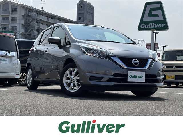 日産 ノート e－パワー X Vセレクション 大分県 2020(令2)年 7.2万km ダークメタルグレー ・社外ナビ(BT.ラジオ)/・全方位カメラ/・エマージェンシーブレーキ/・コーナーセンサー/・ETC/・デジタルインナーミラー/・スマートキー/・プッシュスタート/・フロアマット/・純正アルミホイール