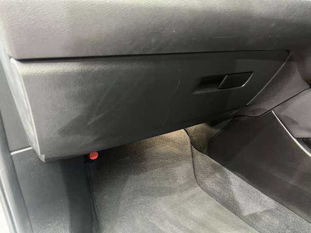 ＢＭＷ Ｘ１ xDrive 18d xライン 千葉県 2018(平30)年 5万km パール ＡＣＣ　/ＨＵＤ　/コンフォートＰＫＧ　/純正ナビ　/バックカメラ　/ハーフレザーシート　/シートヒーター　/ＬＥＤヘッドライト　/オートライト　/電動リアゲート　/ＥＴＣ　/ドライブレコーダー　/純正１８インチＡＷ